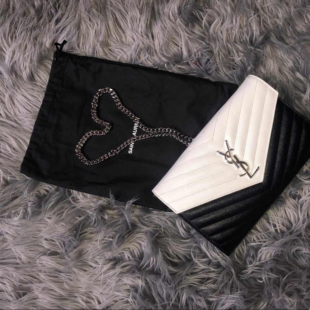 🚨SOLD🚨 Saint Laurent Envelope Purse - Picture 6 of 8